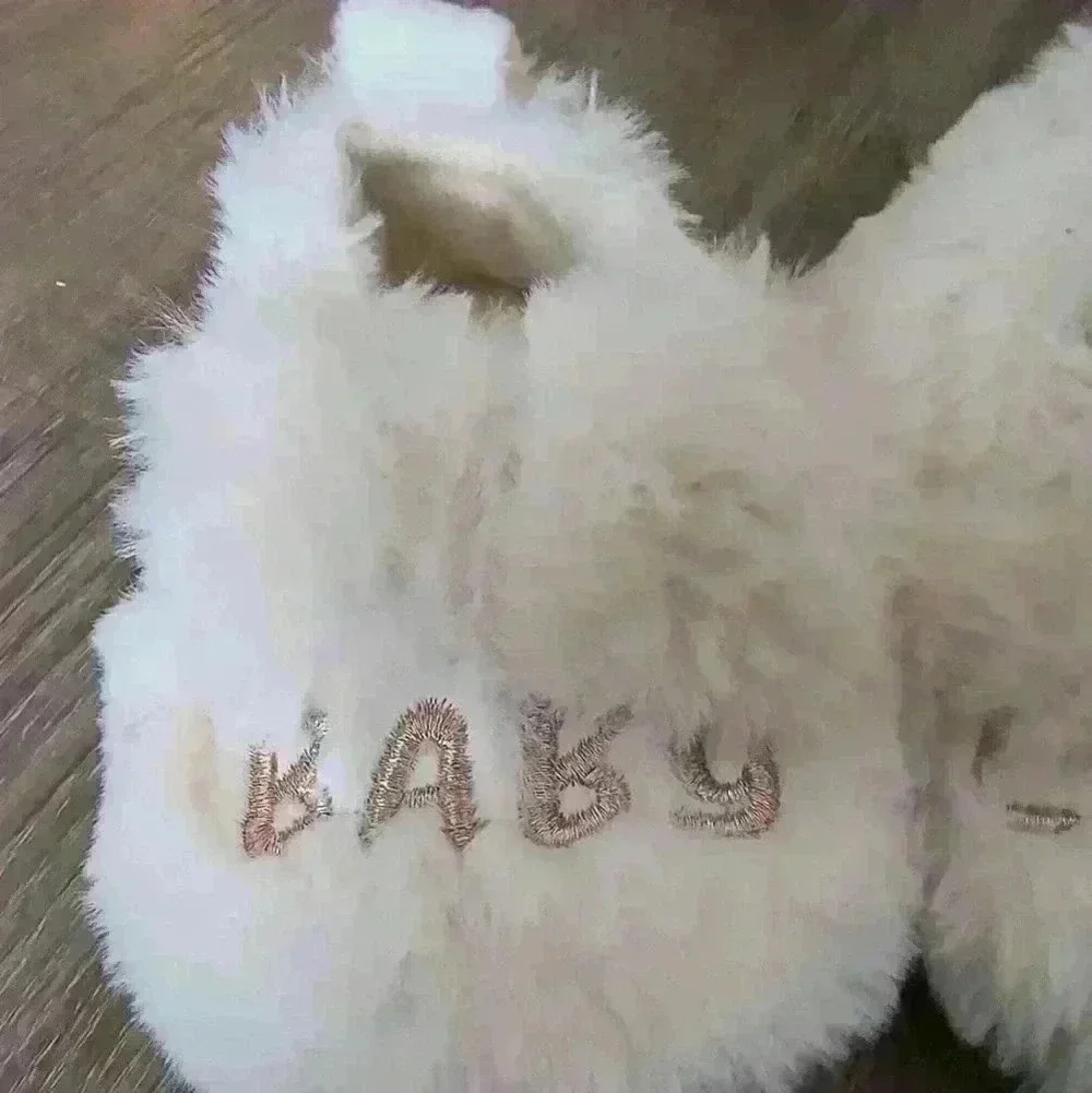 Lauren Conrad Baby Llama Baby Fur Slippers Size 3-6 Months Ivory